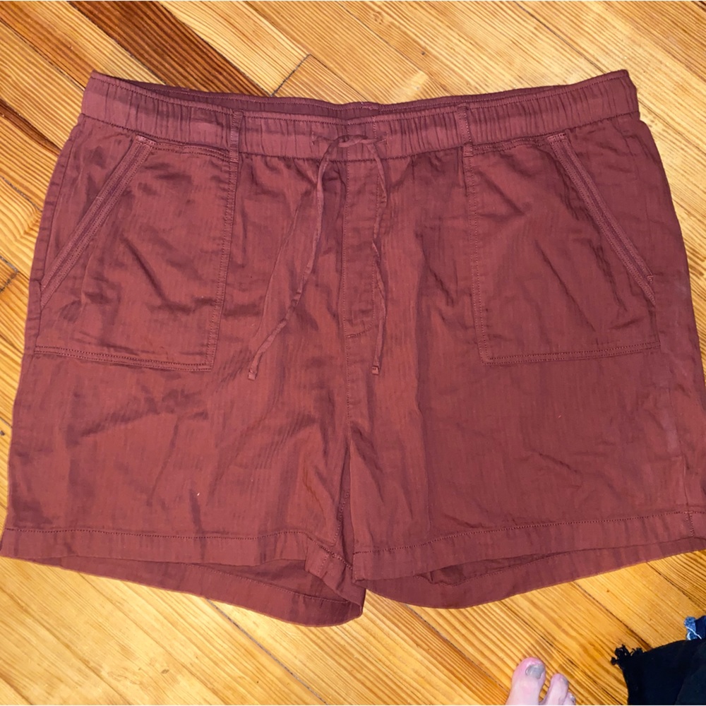 Old Navy. Lose fit. Shorts. Not too short!!